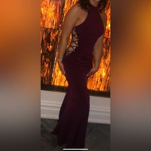 Prom / Formal Dress ! - Like New. Worn Once. Size 4